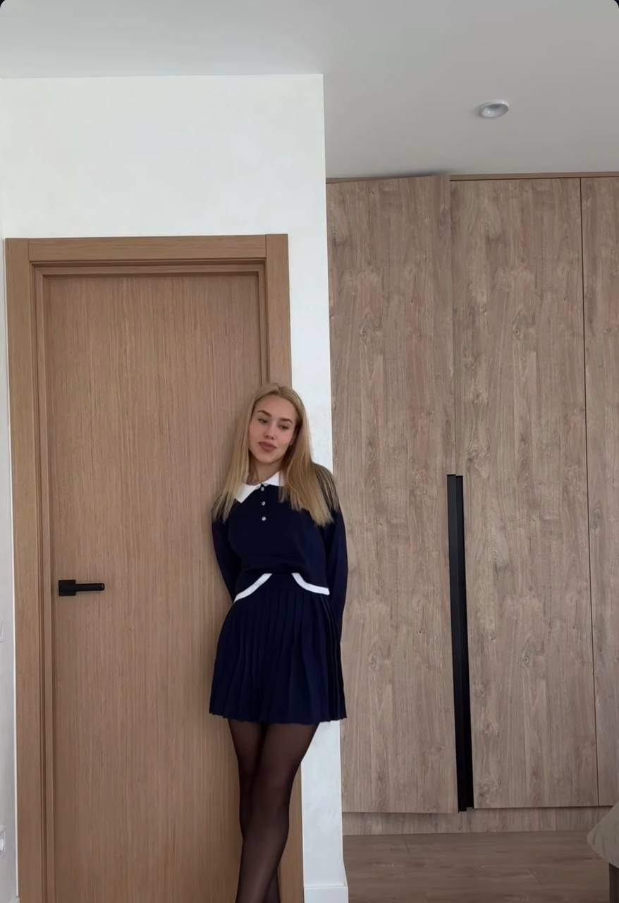 Даша Квіткова показала, як носити цікавий весняний лук з трендових речей